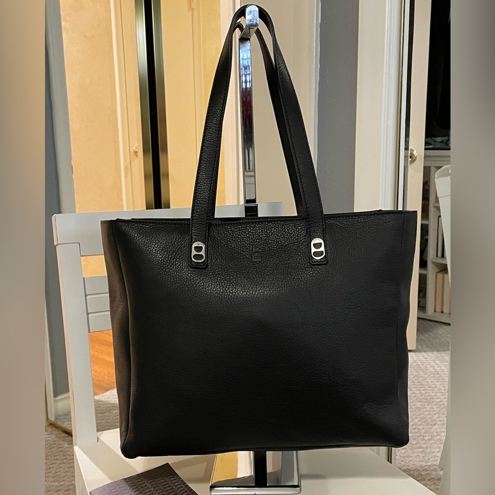 BOTTLETOP black handbag KATE. New with tags. Very rare!